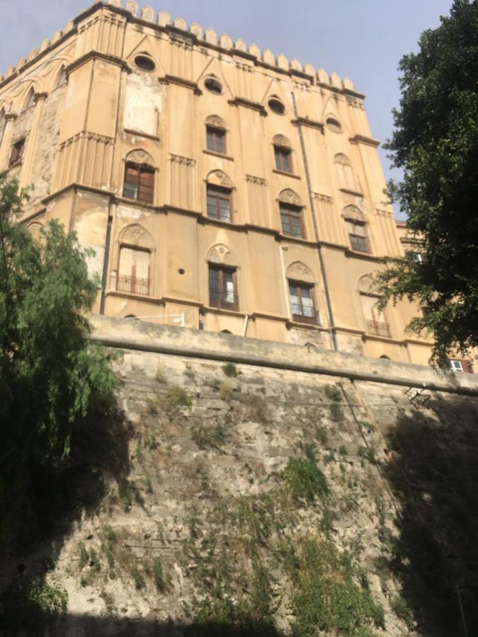 Around Cassaro Holiday House 팔레르모 외부 사진